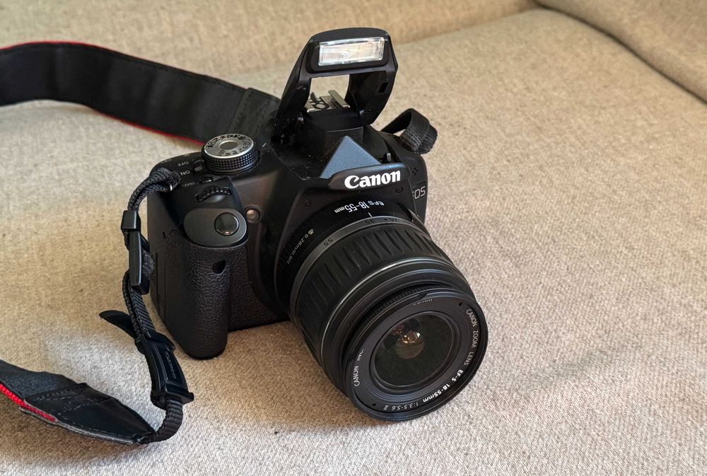 Canon EOS 500D DSLR + 18-55mm, 9562 cadre, kit complet