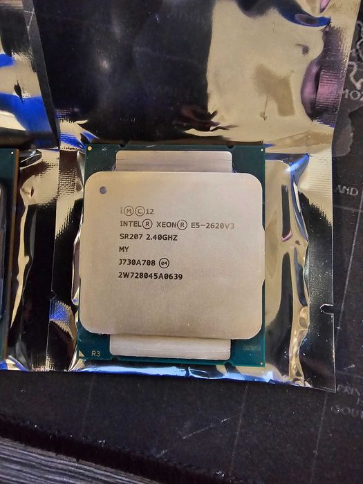 Процесор Intel Xeon E5-2620 v3 – 2 броя, LGA 2011-3