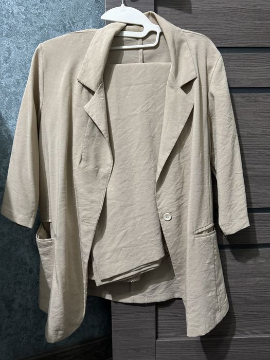 Платтье и двойки на мероприятие