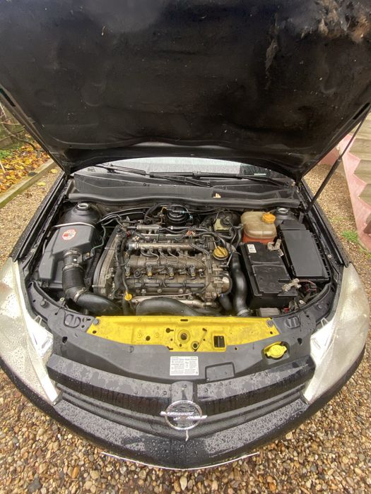 Opel astra h gtc