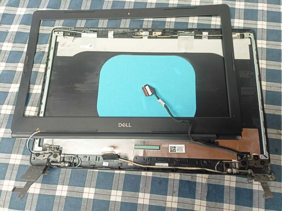 Elemente Dell Latitude 3590