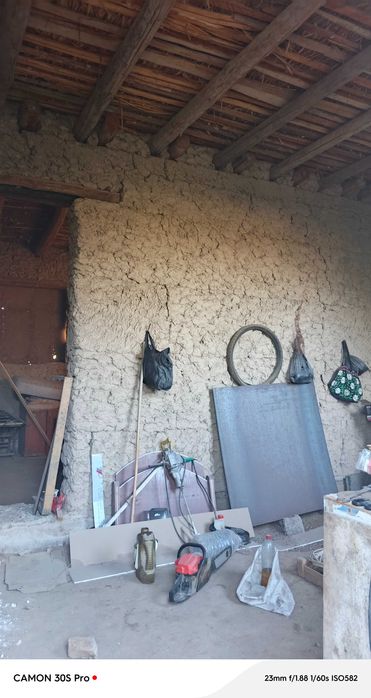 Toshkent viloyati Yangiyoʻl tumanida uyni yarmi sotiladi 4sotx