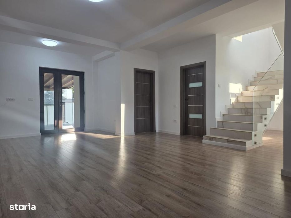 Vila 5 camere LUX TUNARI