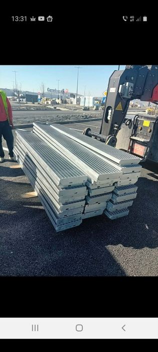 Trepte zincate la diferite dimensiuni debitam la dimensiunea dorită de