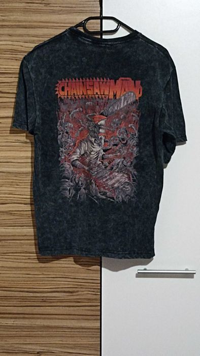 Продавам аниме тениска Chainsaw Man