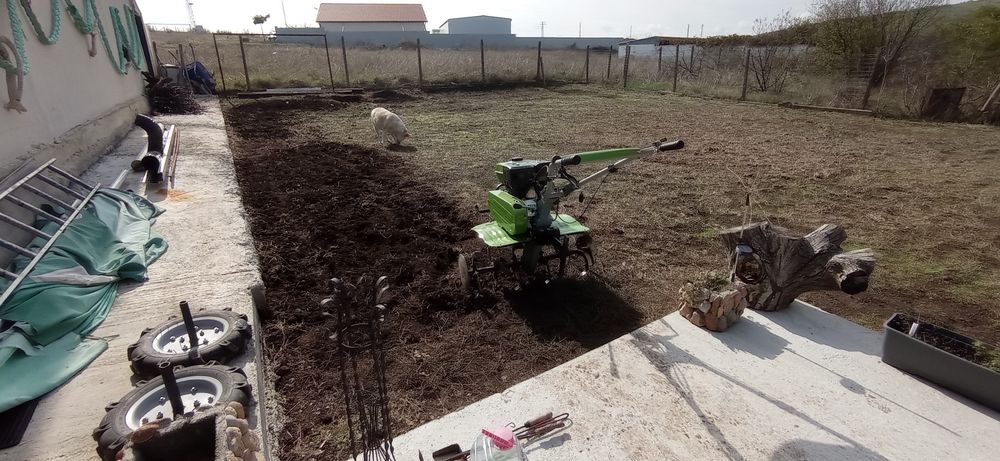 Фрезоване/оране/ на дворни места