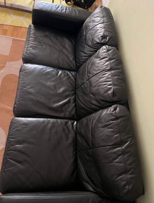 Кожен диван 202х85х57 см, много запазен