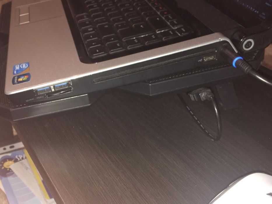 Dell Studio 1558, i7-720QM, 8GB, Ati HD5470 1GB FHD, SSD/HDD 240/750GB