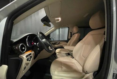 dezmembrez vito/viano/v class/interior complet/model 2015-2018/far ils