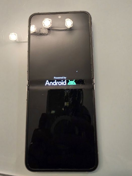 Samsung Z flip 6