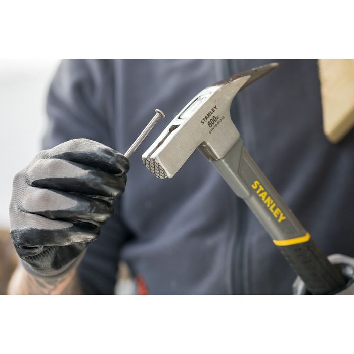 Чук кофражен с магнит STANLEY  600 грама