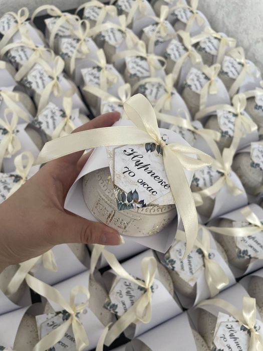 Тойбастар из гипса