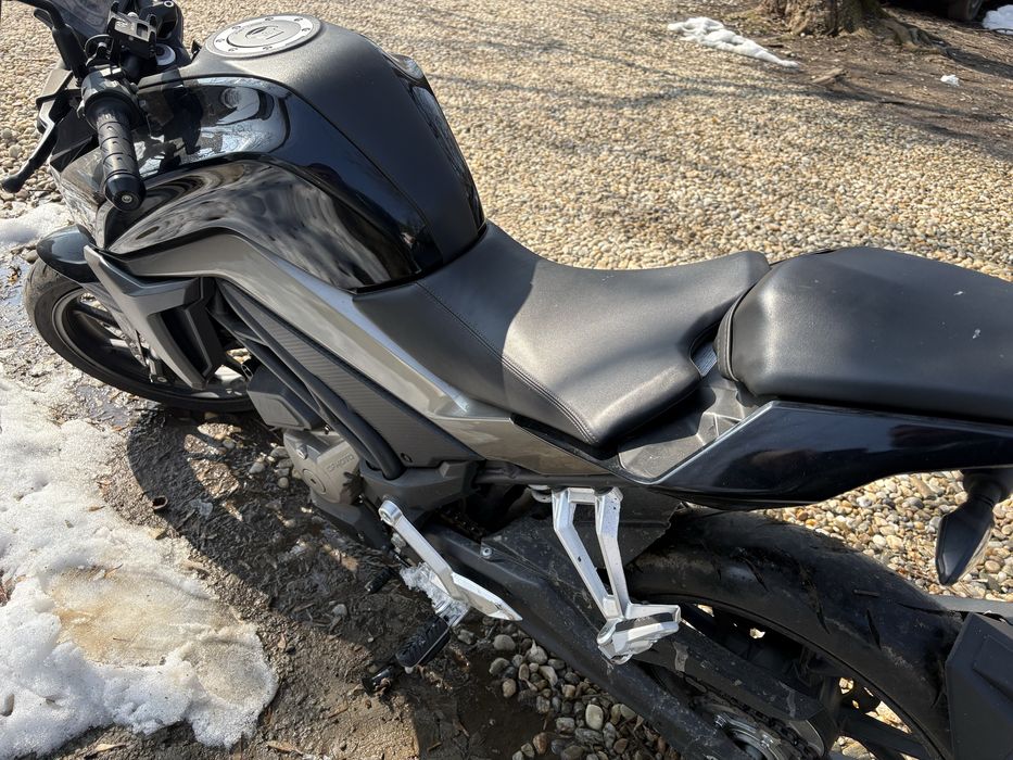 Motocicleta CFMoto 300NK  ABS ( A1, A2, A)