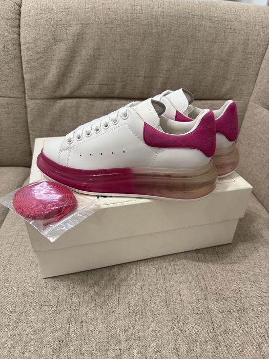 Sneakersi Alexander McQueen , noi , originali, marime 37