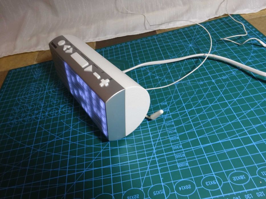 Aparat radio cu ceas Telefunken R1007