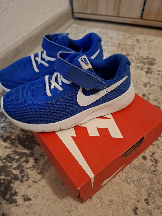 Adidasi copii nike tanjun marimea 27