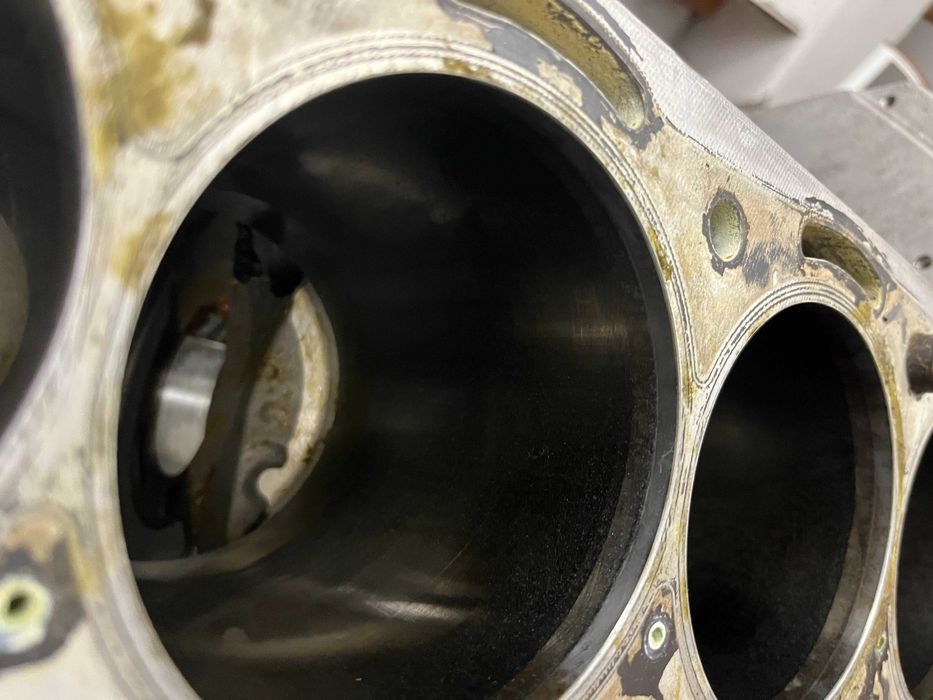 Блок двигател M156 6.2 V8 63 AMG 63AMG E63 ML63 Cl63 CLS63 C63 SL63