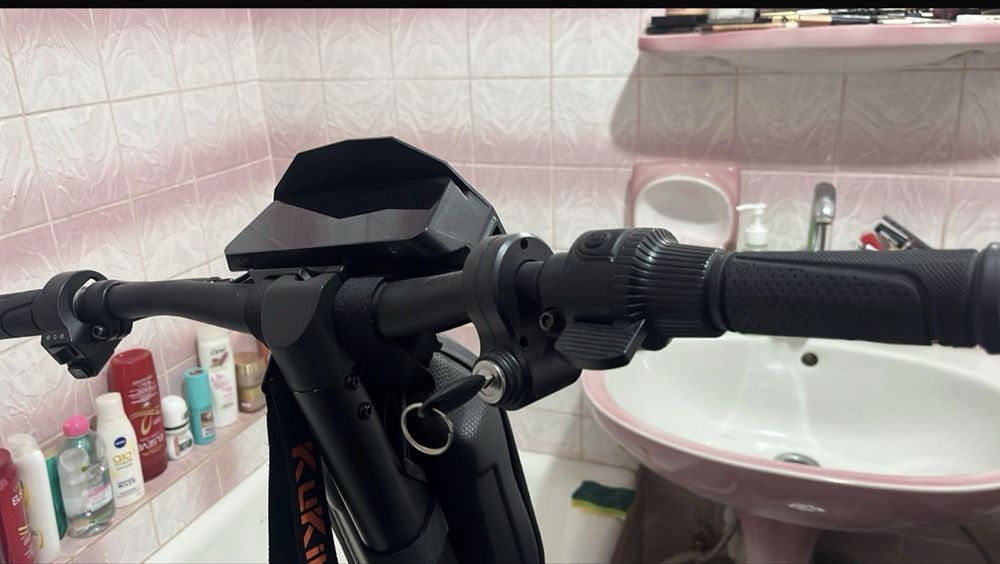 Vând g2 2500 lei