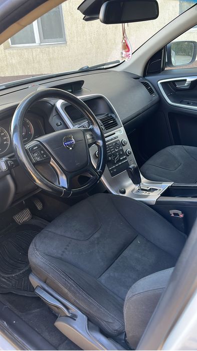 Vand volvo xv 60 Alb