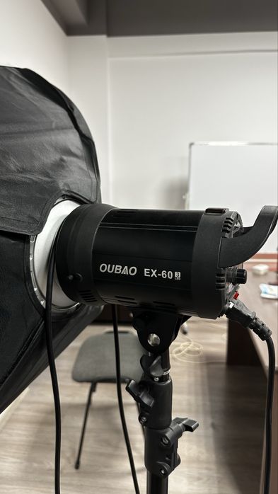 Лампа Godox для сьемок