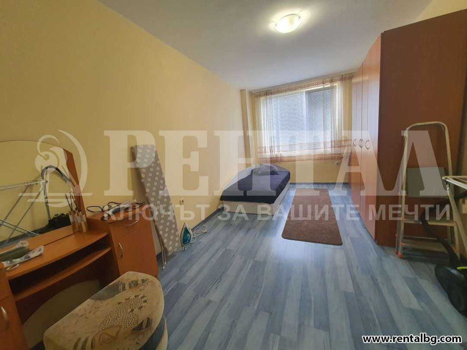 Продава се Тристаен апартамент в Пловдив, Кючук Париж - 97 кв.м за 1753 €/кв.м - Снимка #7