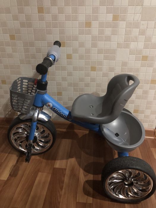 Велосипед трехколесный