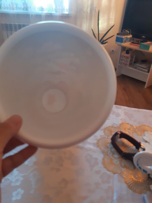 Ваза для цветов пластик.