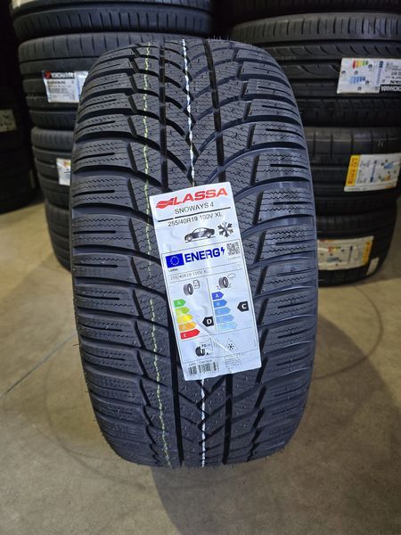 255/40/19 LASSA 4бр