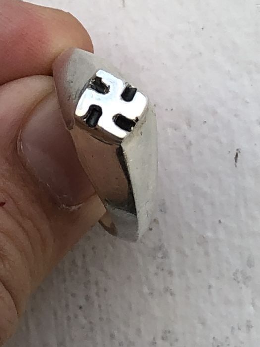 Inel deosebit si interesant