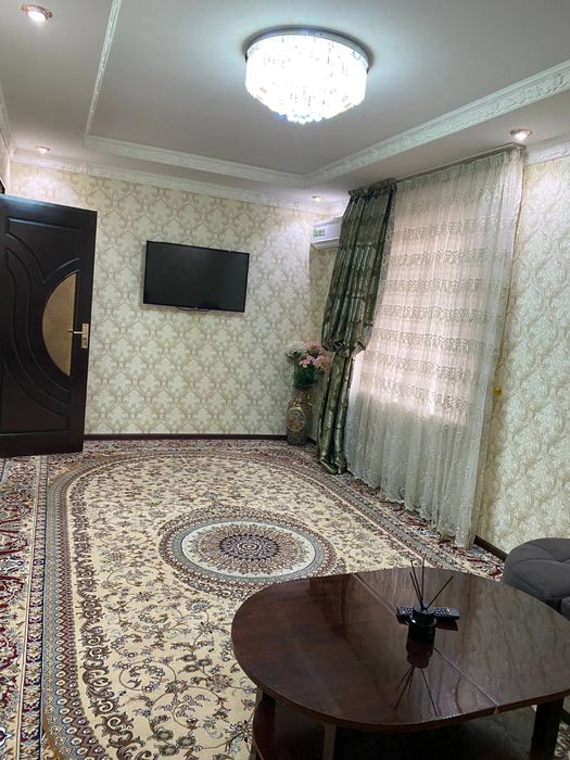 Продается своя 1 комнатная квартира переделанная в 2 в центре города