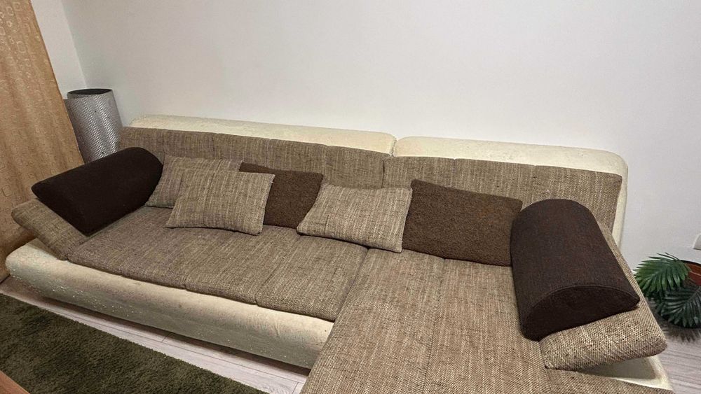 Colțar living spațios cu extensie mare (maro/crem) - PREȚ NEGOCIABIL