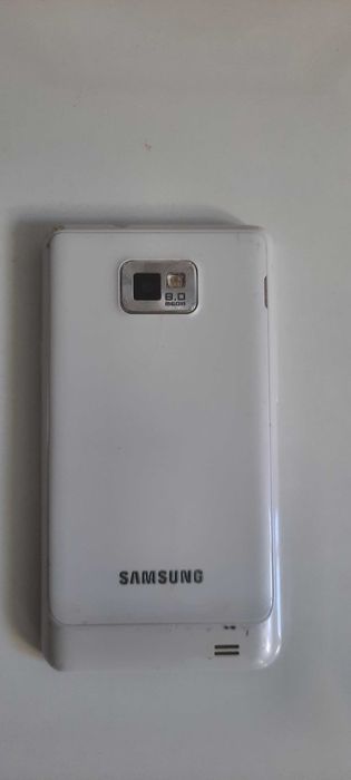 Телефони за части