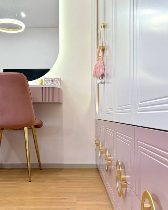 Мебель для детской комнаты, шкаф, кровать, мягкая и корпусная мебель