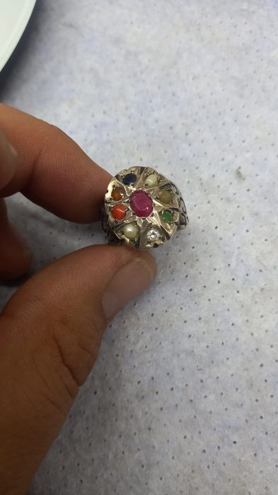 Продам янтарь СССР  и украшения из серебра
