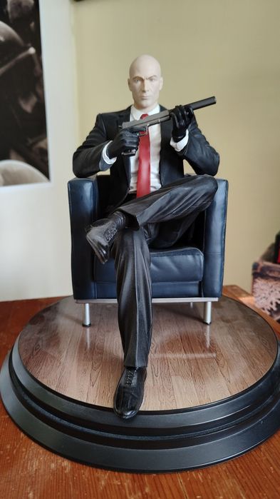 Огромна колекция от фигурки и статуи (Цени в описанието)