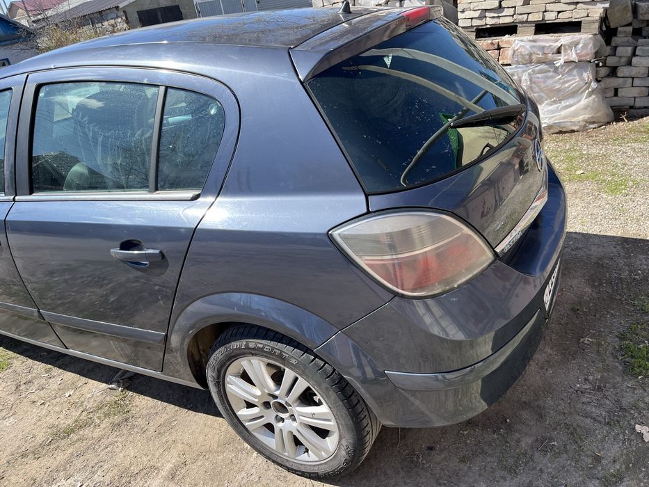 Продам Opel Astra H 2007 года