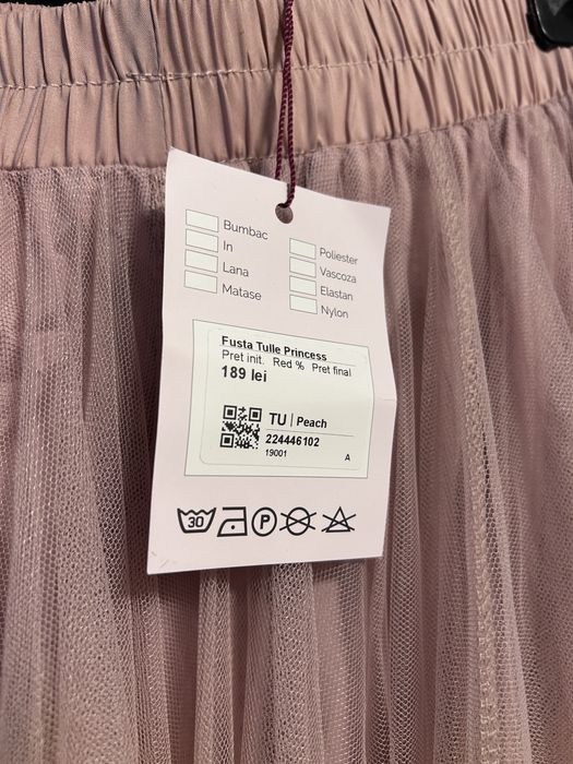 Fusta dama din tull.