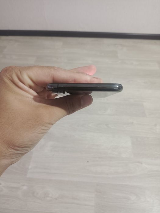Iphone xs max продам