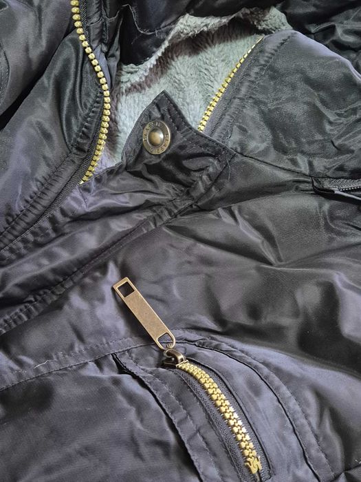 Geacă de iarnă neagră, matlasată, dama, brand GeDa Aier, impecabila