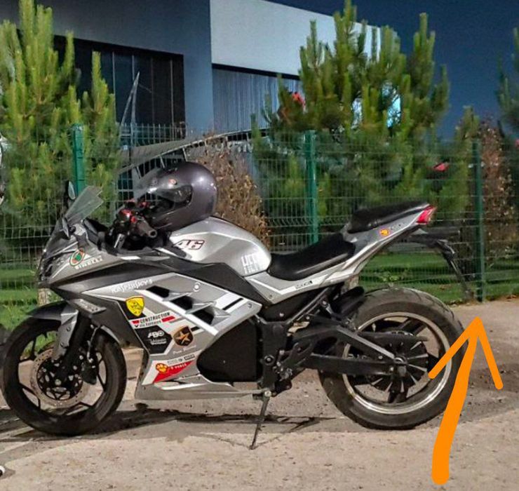 Хвост. Крепление под номер.