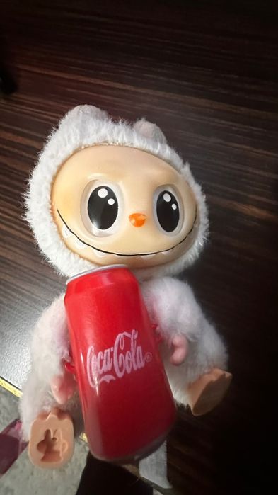 Продам оригинал лабубу