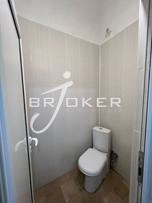 Дава се под наем Магазин в Кърджали, Възрожденци - 90 кв.м за 510 € - Снимка #5