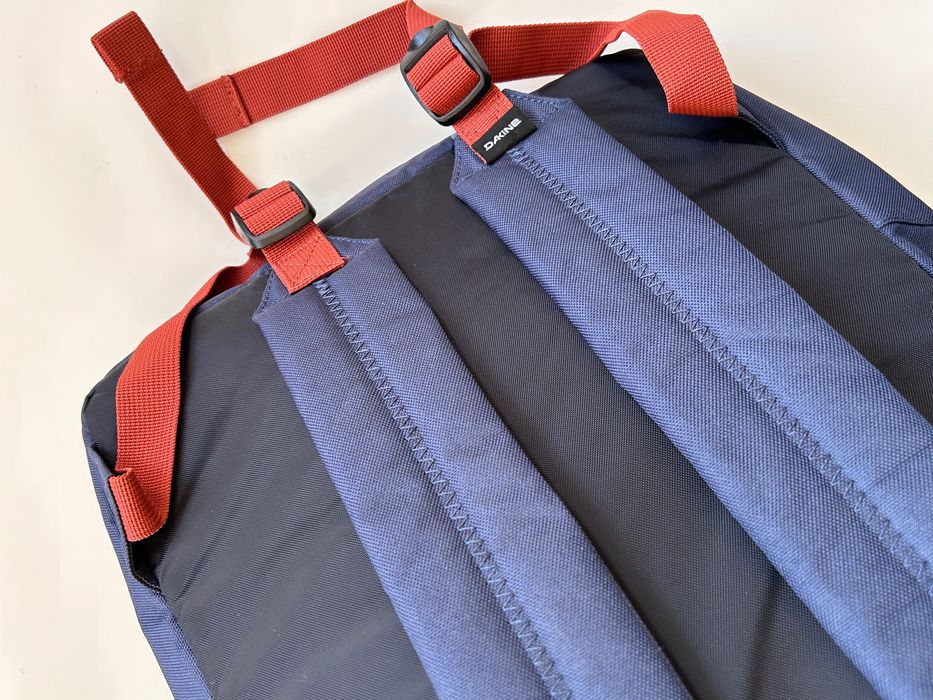 Две текстилни раници Dakine & Napapijri