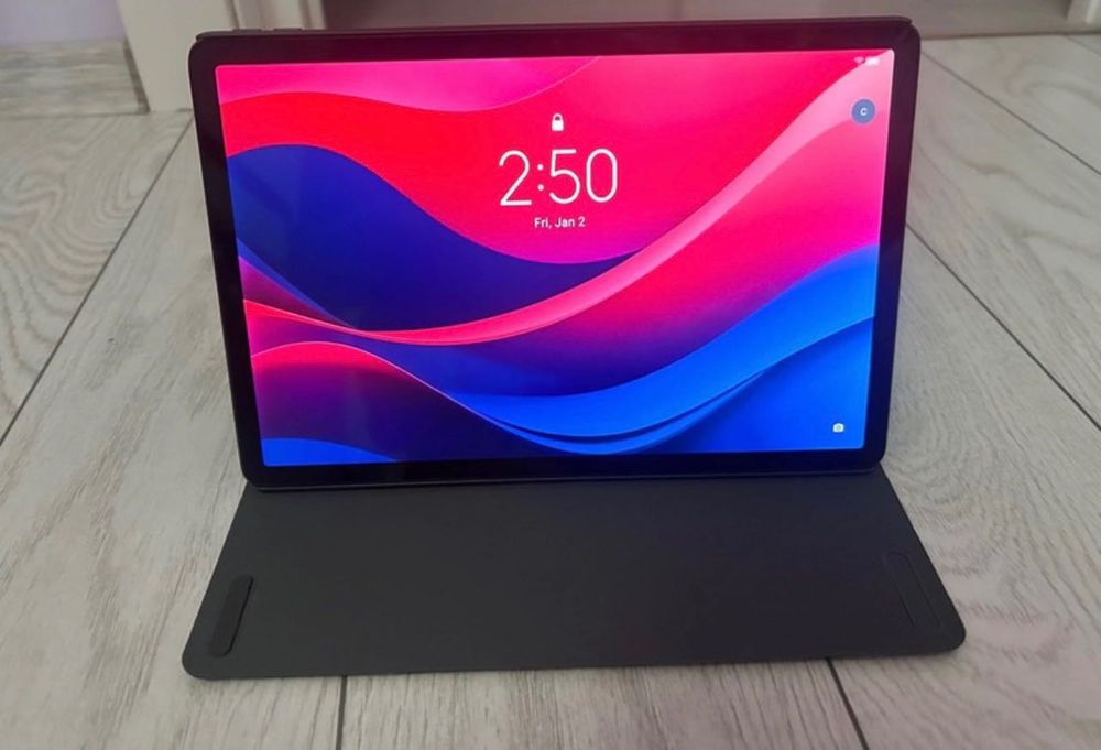 Lenovo Tab M11” 4GB/128GB – nouă, cu Tab Pen & husă originală