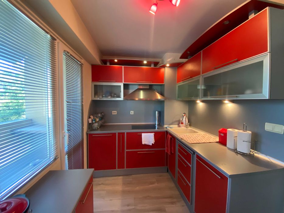 Продава се Четиристаен апартамент в Русе, Дружба 3 - 119 кв.м за 1261 €/кв.м - Снимка #1