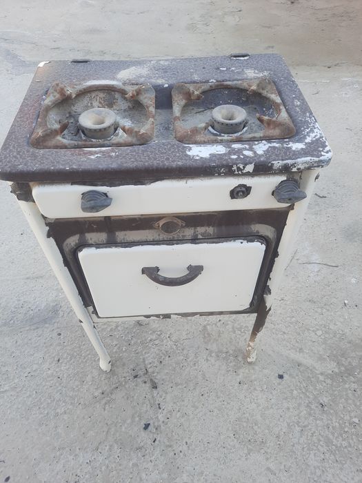 Gaz plita sotiladi