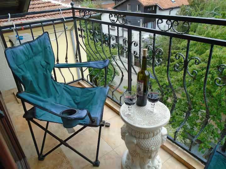 Менажиране на AirBnB и Booking имоти! Настаняване на гости и поддръжка