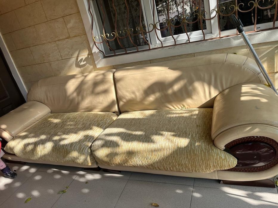 Срочно продам диван!