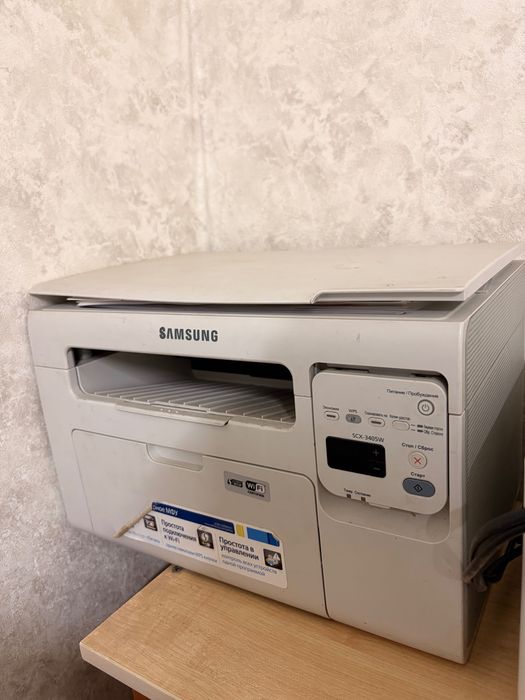 Чб принтер Samsung SCX-3405W.