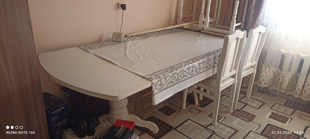 Продам стол со стульями